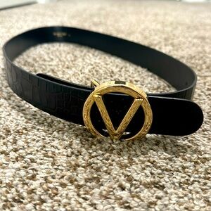 Snake Skin Leather Valentino Belt; Size Large; Barely Worn